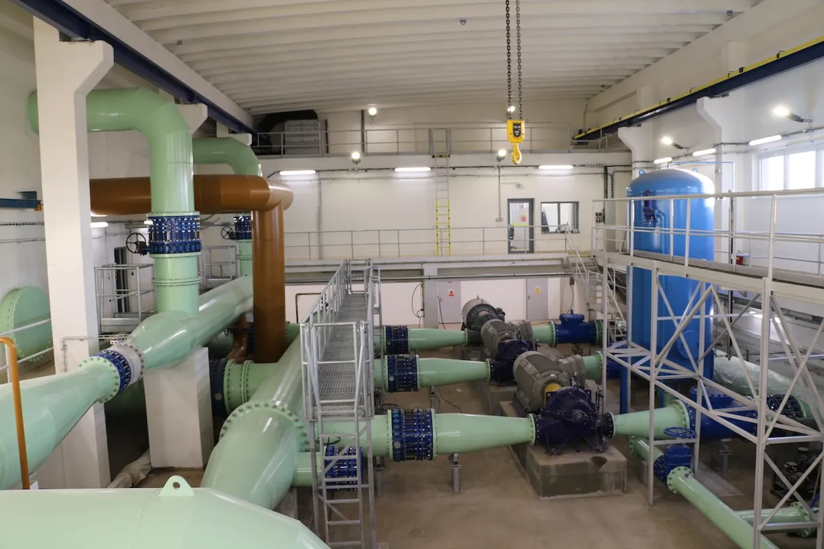 Malování průmyslových objektů - malování hal, skladů, dílen, sléváren, malování v potravinářském průmyslu, malování peká